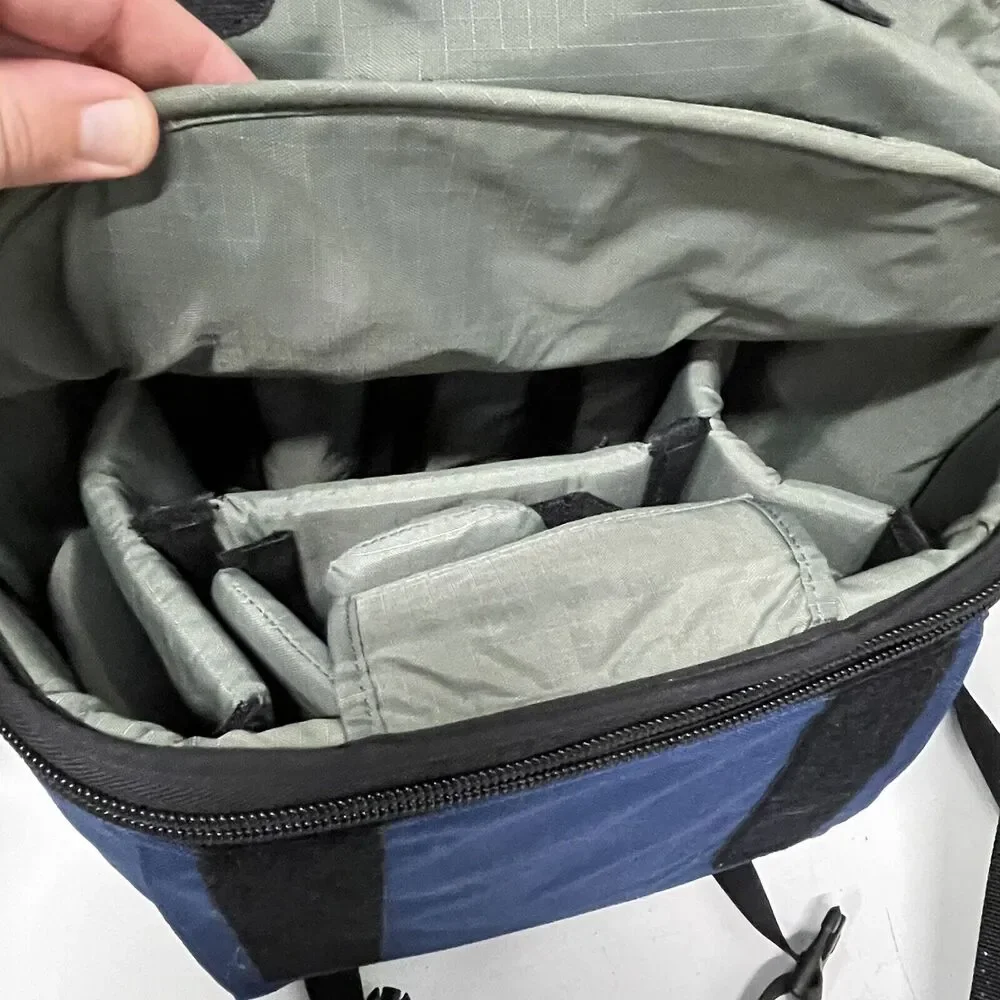 Crumpler 15” Camera Bag Blue Messenger Courier Crossbody Dividers Pads Strap